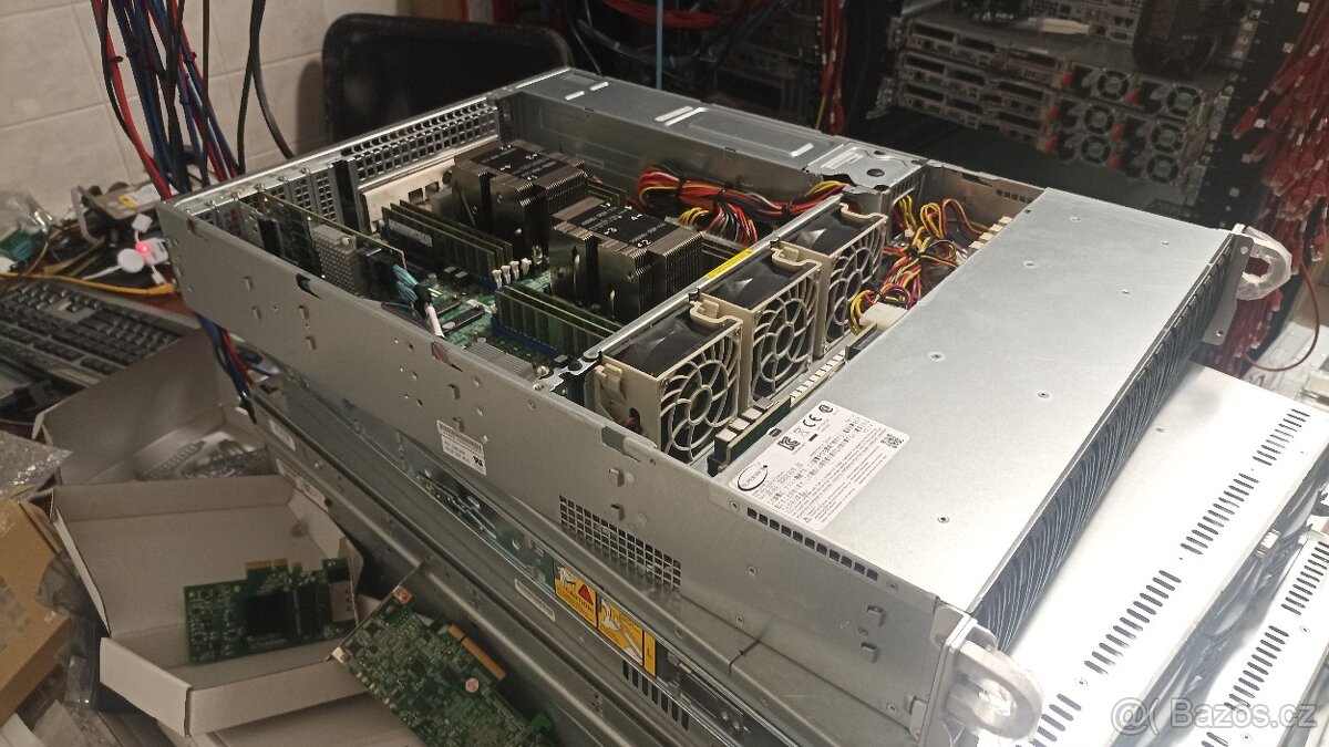 Supermicro 2U 24SFF, X11DPH-T, 2x Xeon Silver 4114 - 2