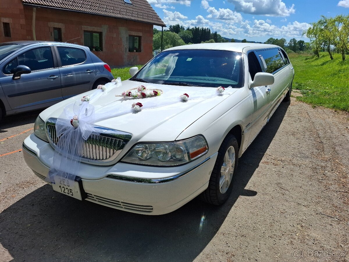 Prodám Lincoln Towncar - 2