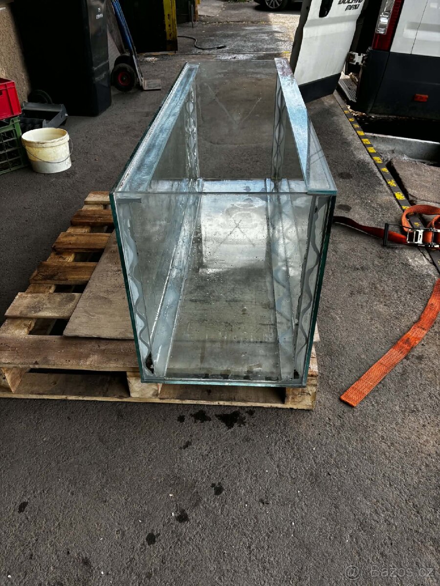 Akvárium +-350L - 2