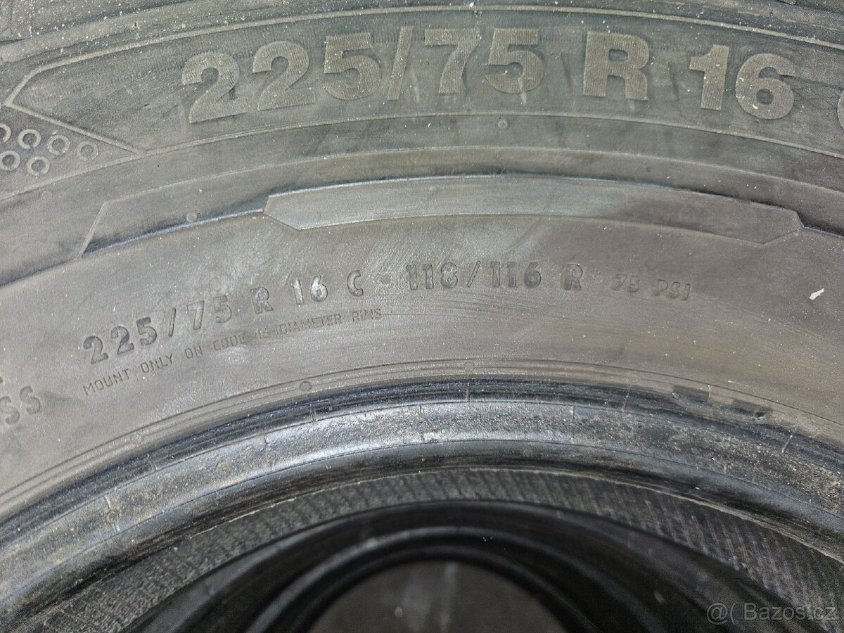 Continental 225/75/16C - 2