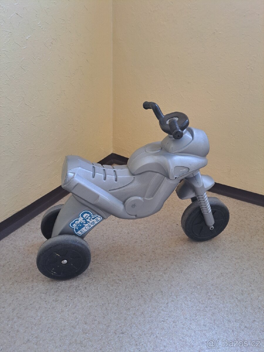 Plastová motorka odrážedlo - 2