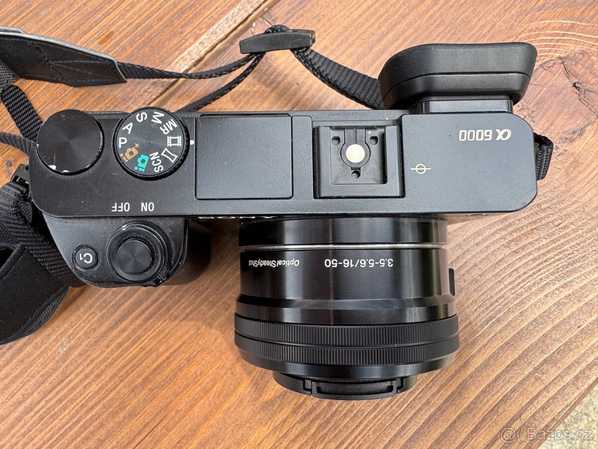 Sony a6000 + 16-50mm OSS + příslušenství - 2