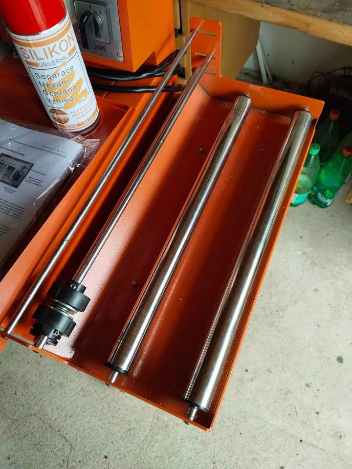 Poloautomatická komorová balička FM - 3028 - 2