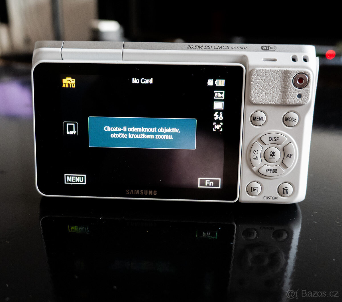 Samsung NX mini bílý + 9-27mm - NEFUNKČNI - - 2