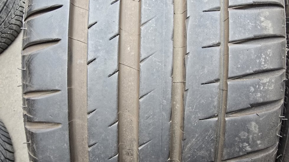 Letní pneu 225/45/18 Michelin - 2