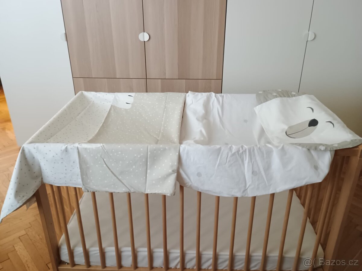 Dětská postýlka s veškerým vybavením - 2