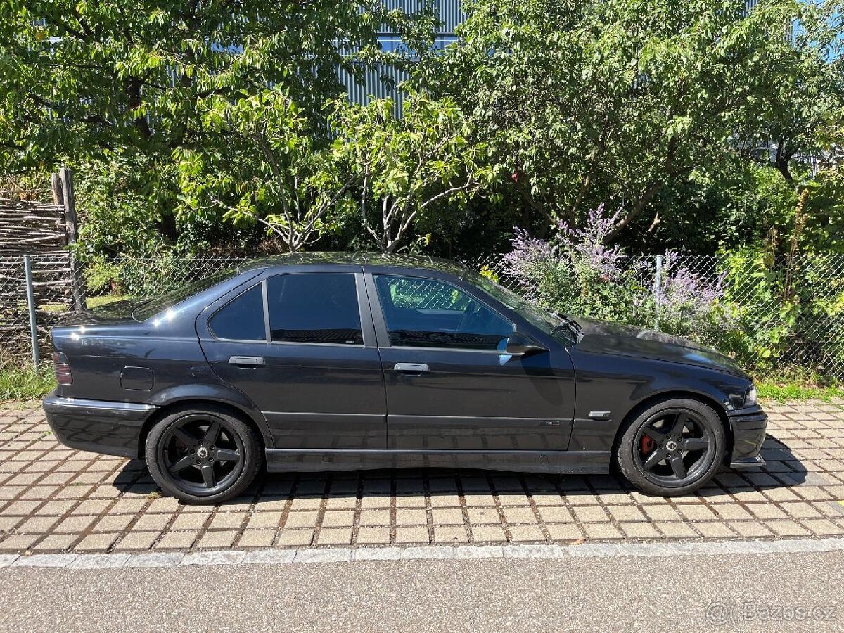 BMW e36 328i - 2