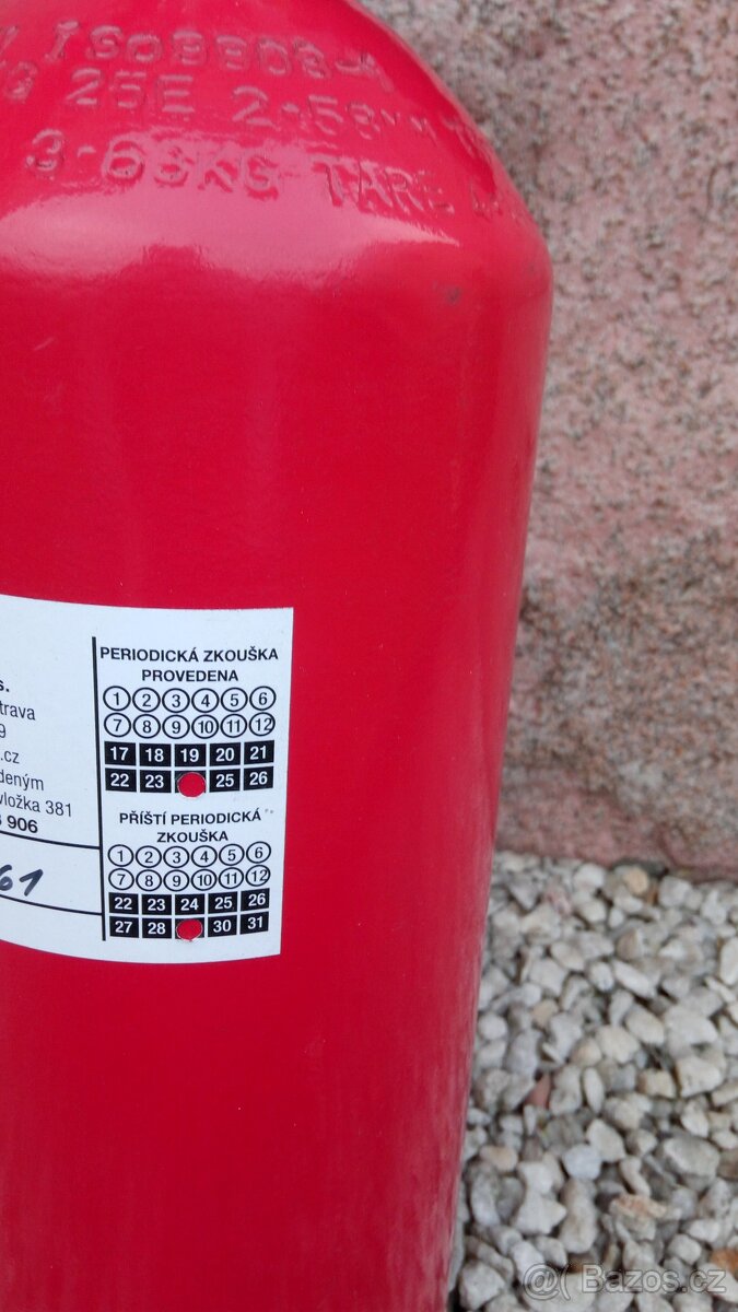 Hasící přístroj CO2 - 2