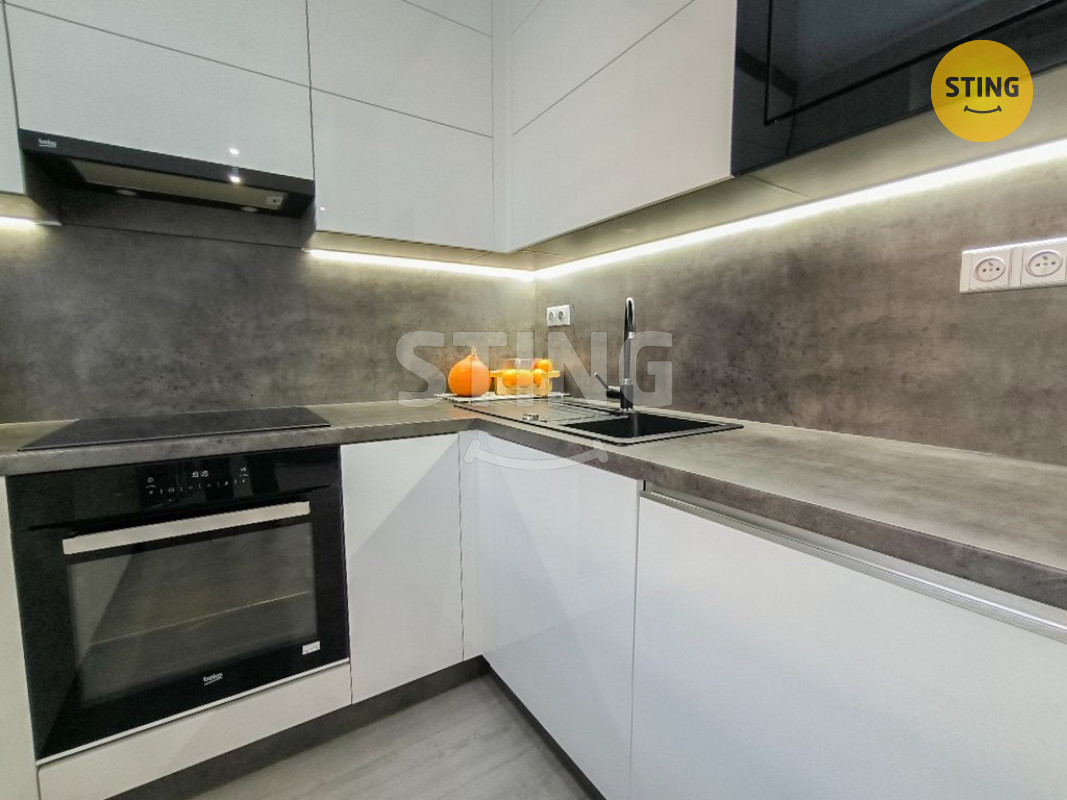 Prodej bytu 3+kk v osobním vlastnictví, 65 m2, Karvi, 133927 - 2