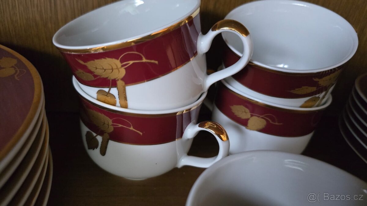 Jídelní a čajový servis, Karlovarský porcelán Thun 1794 - 2