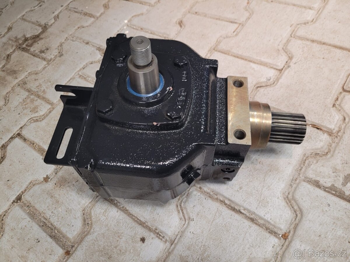 cnh převodka pohonu kosy varifeed 2 pro New Holland a case - 2