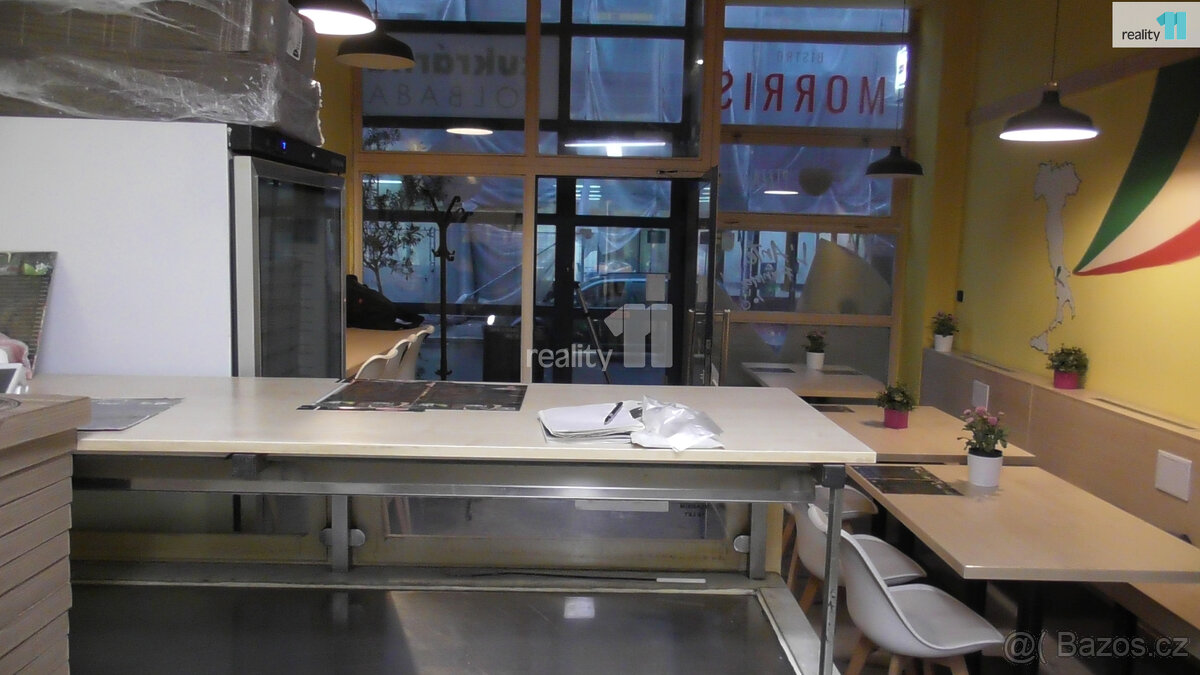 pronájem vybavené pizzerie 65 m2 v centru Ostravy - 2
