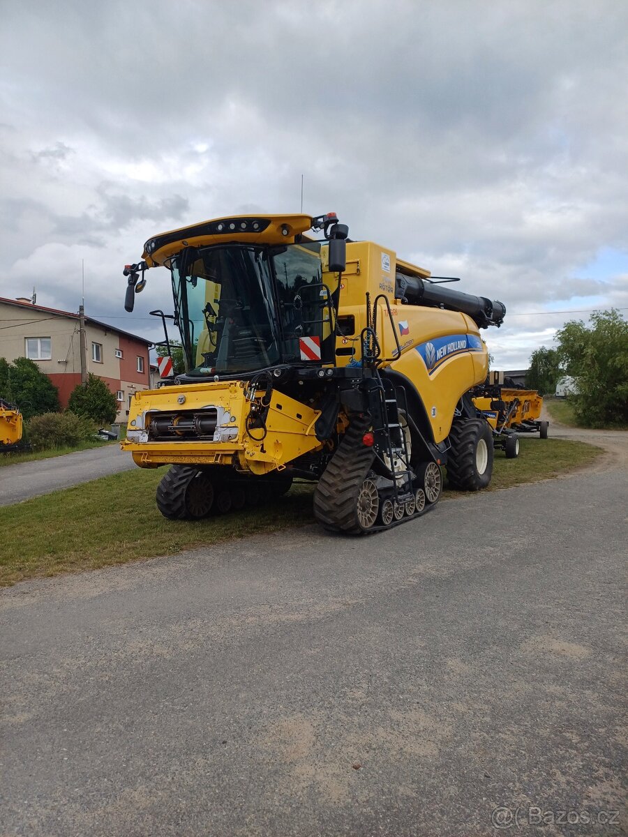 Kombajn NewHolland CR 9.90 - 2