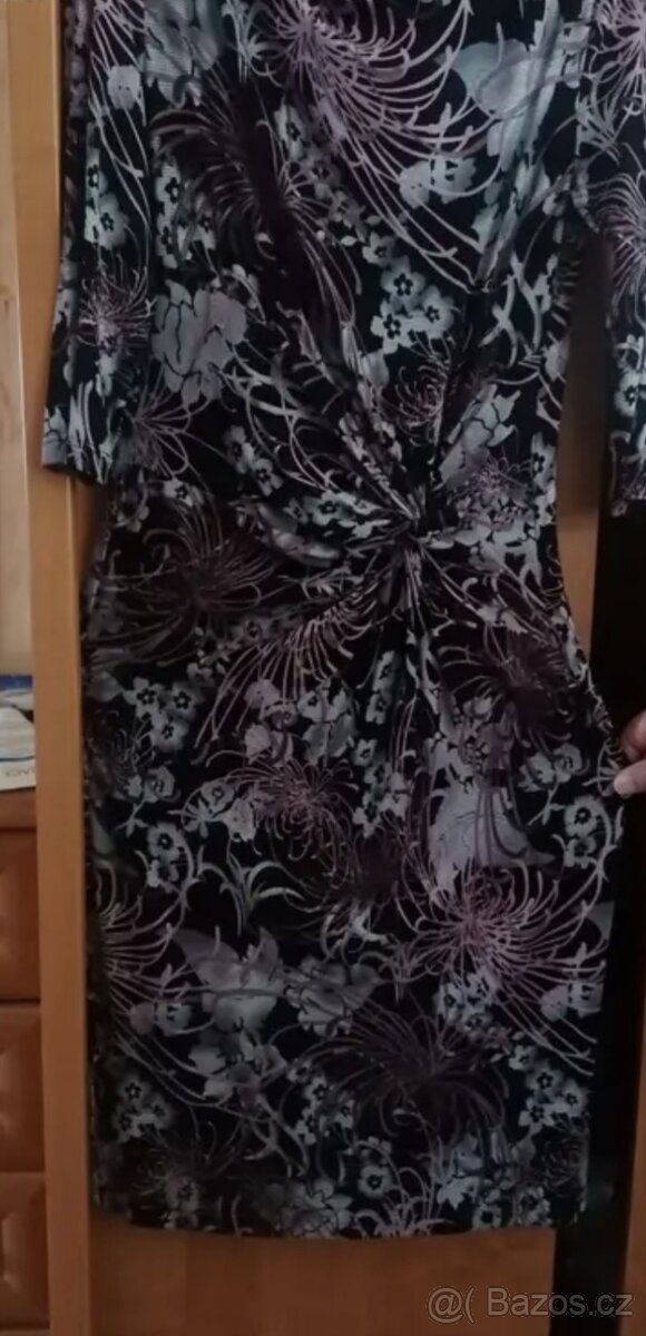 Nové šaty, vel. 42 - 2