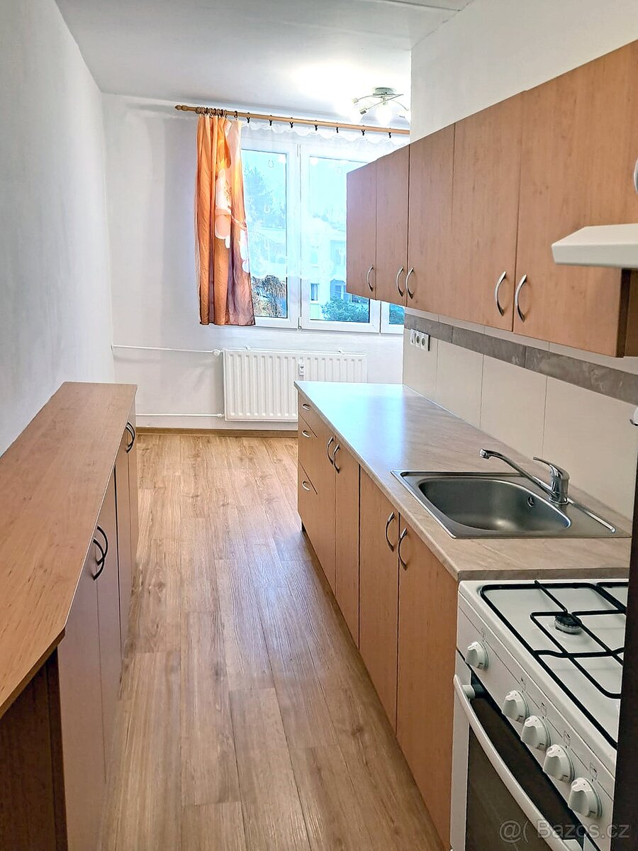 Pronájem bytu Domažlice 2+1, s balkónem - po rekonstrukci - 2