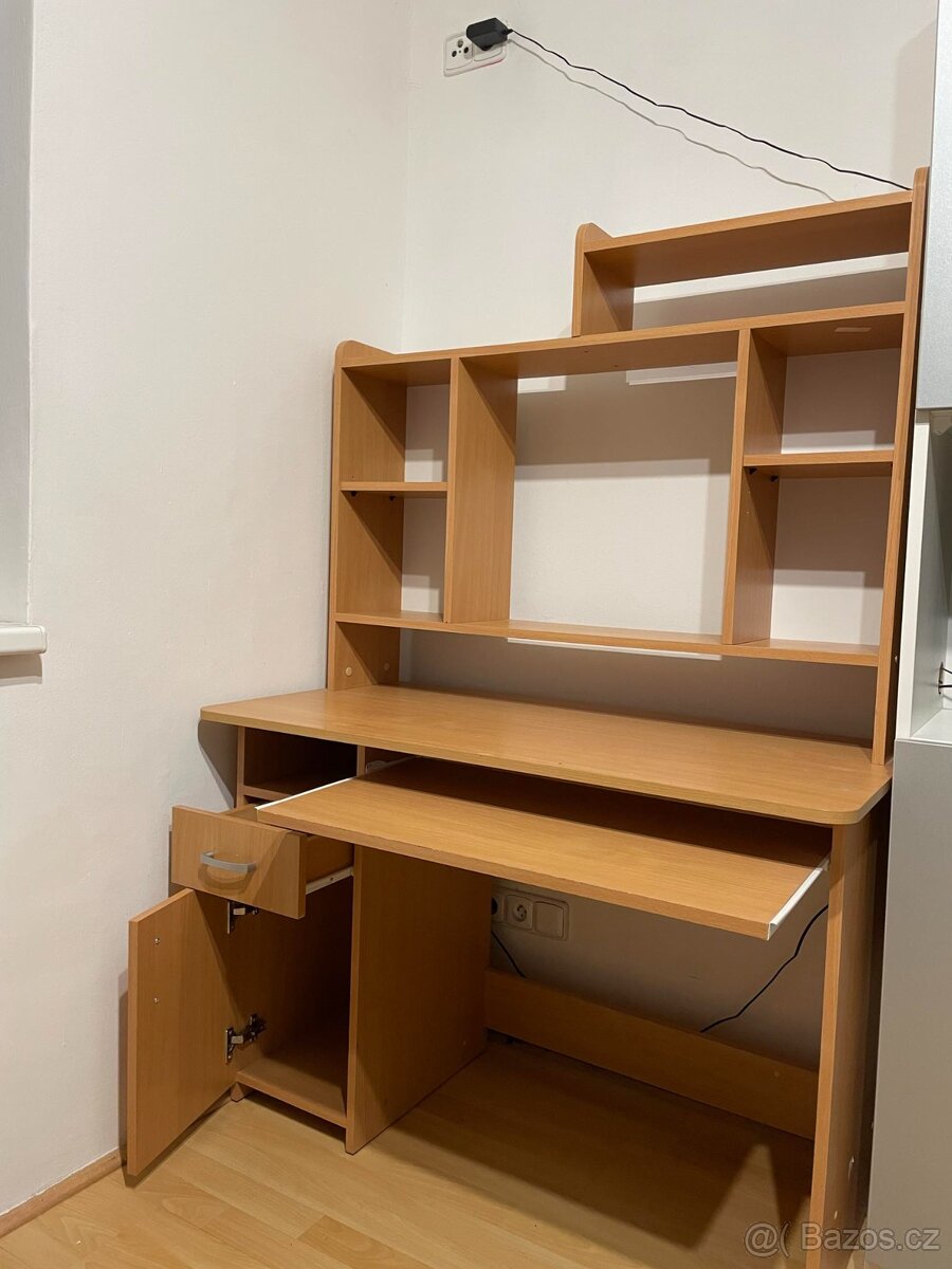 Psací stůl - 2