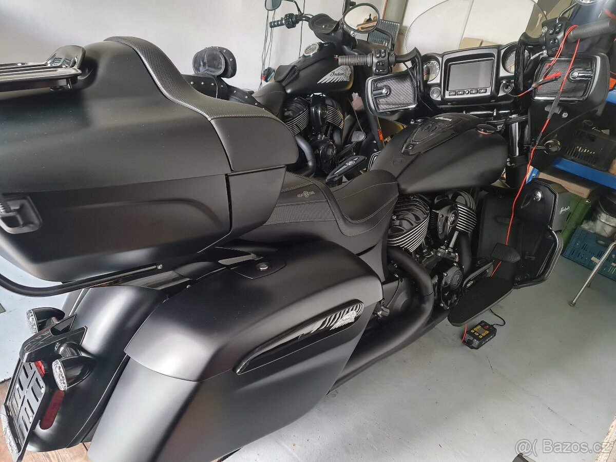 Indian Roadmaster Dark Horse - 2