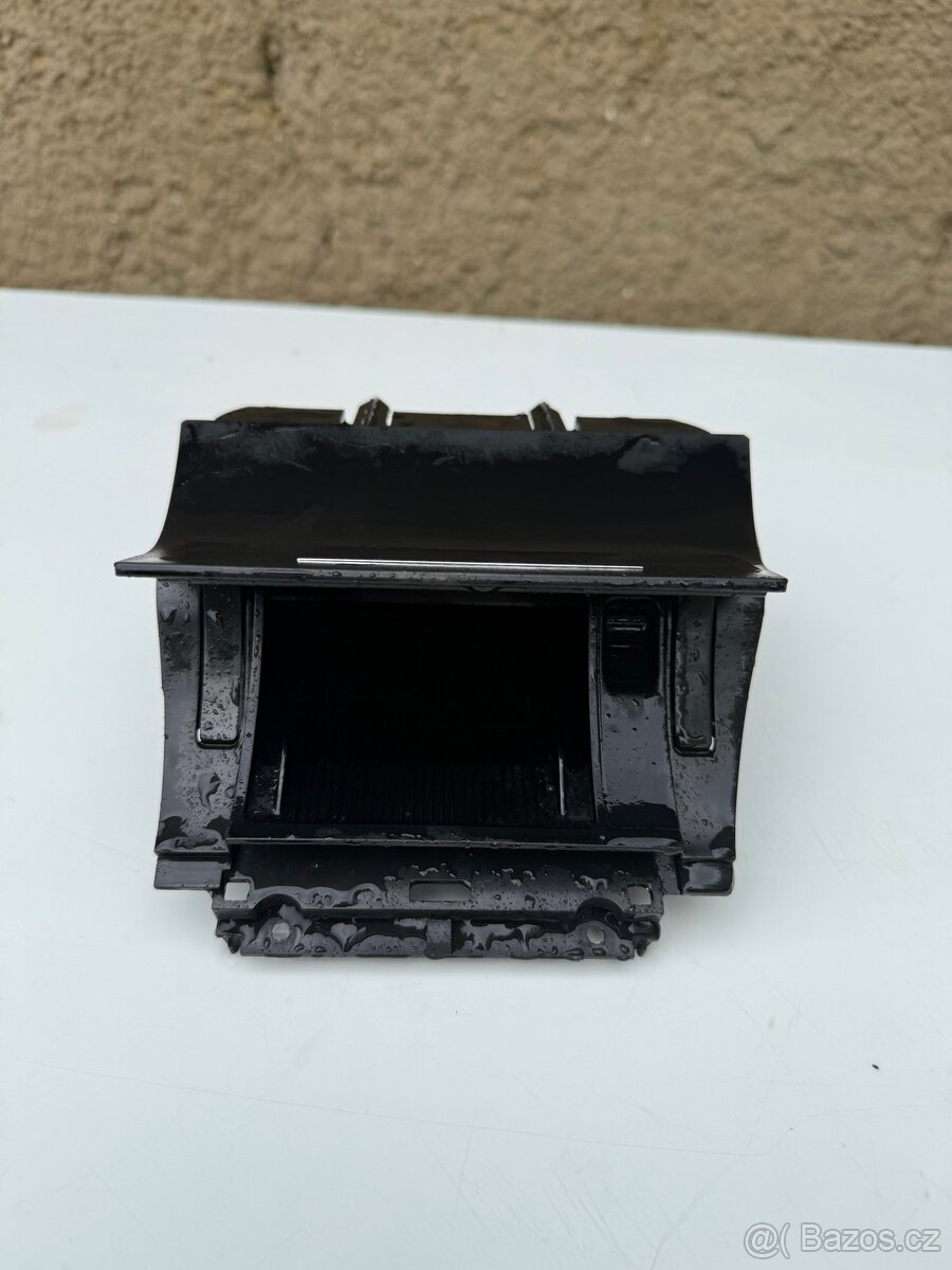 Prodám popelník na Škoda Octavia 2. - 2