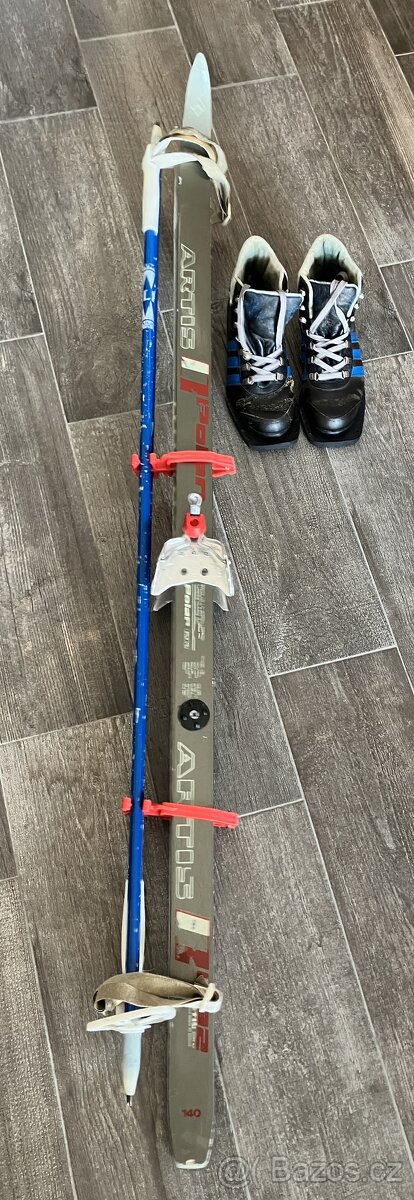 Prodám set - běžky 140 cm + hůlky + boty - 2
