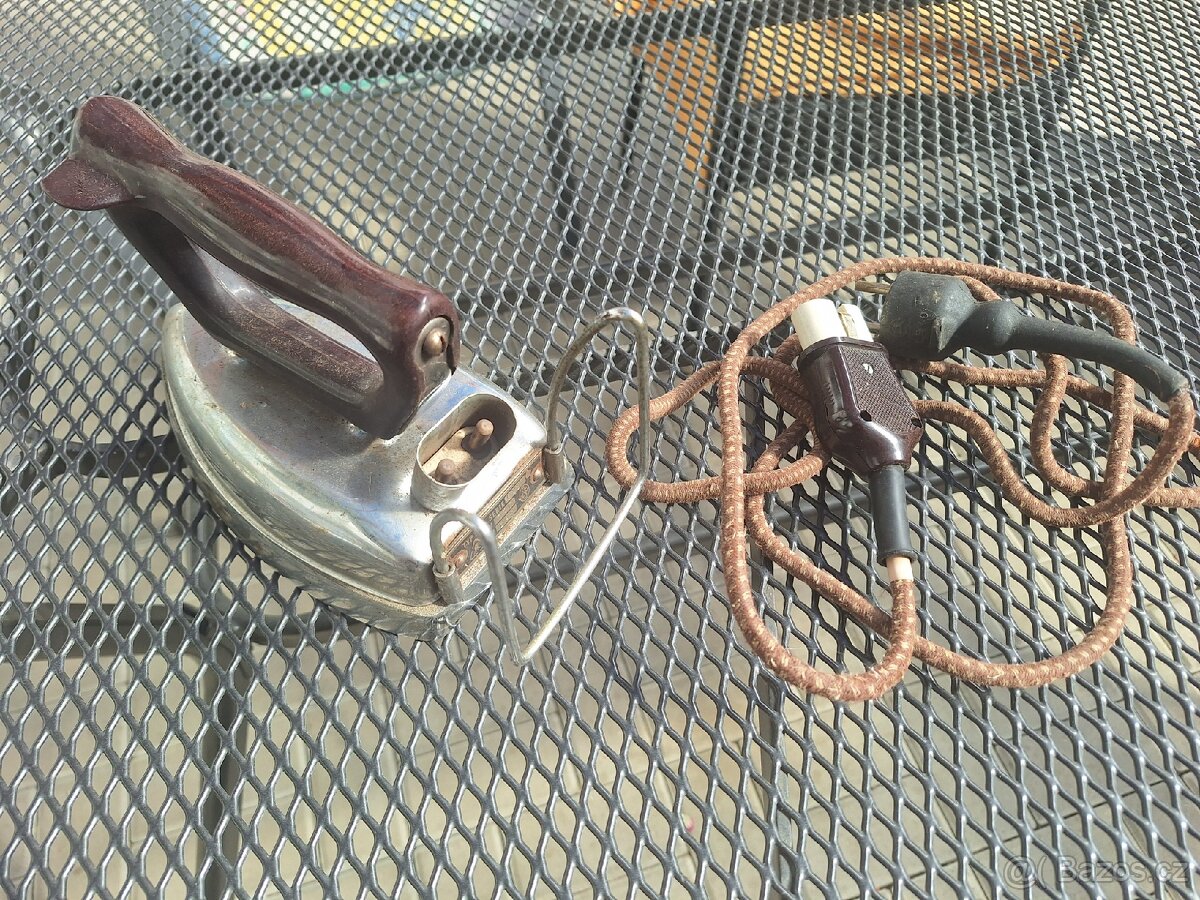 Stará žehlička - 2