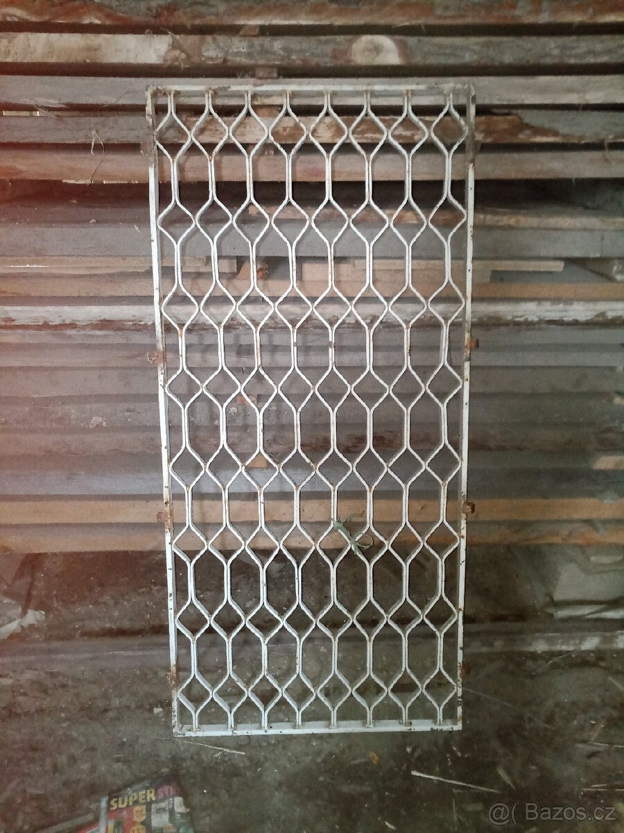 Mříž kovová 2 kusy - 2