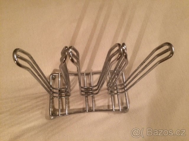 Držák na kapsle - 2