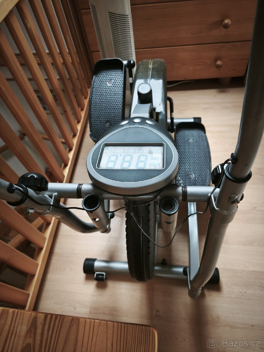 Posilovací stroj - 2