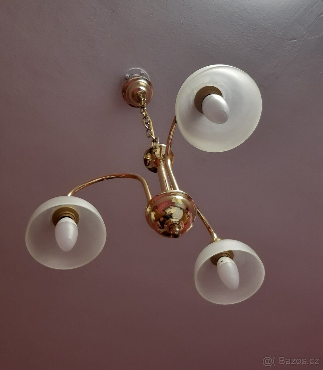 Lustr se skleněnými stínidly - 2