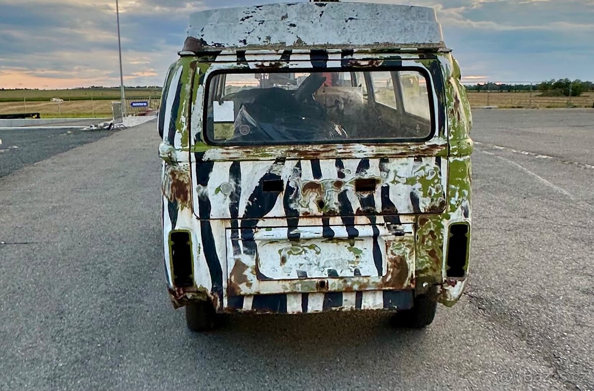 VW T2 WESTFALIA . BULLI - originál kemp - bydlík - 2