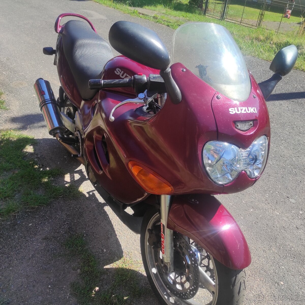 Suzuki GSX 750f - 2