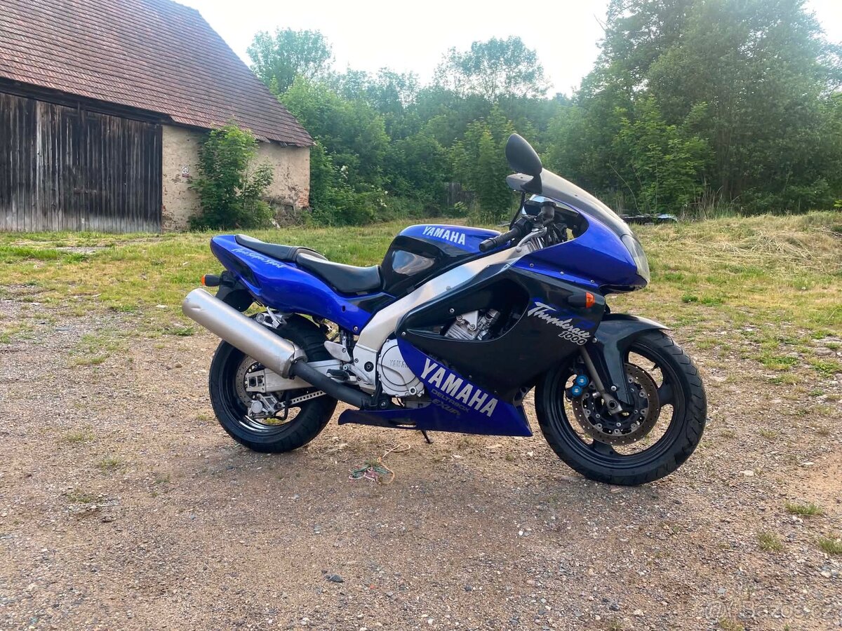 Yamaha yzf 1000 thunderace - 2