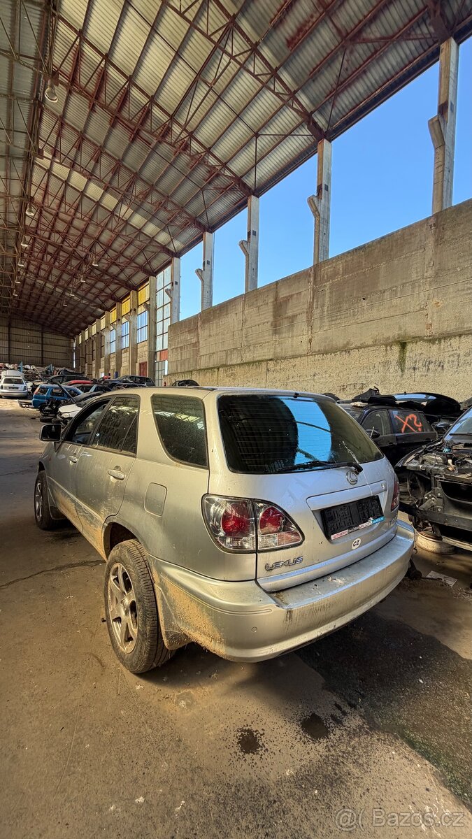 Lexus RX300 3.0 - 2