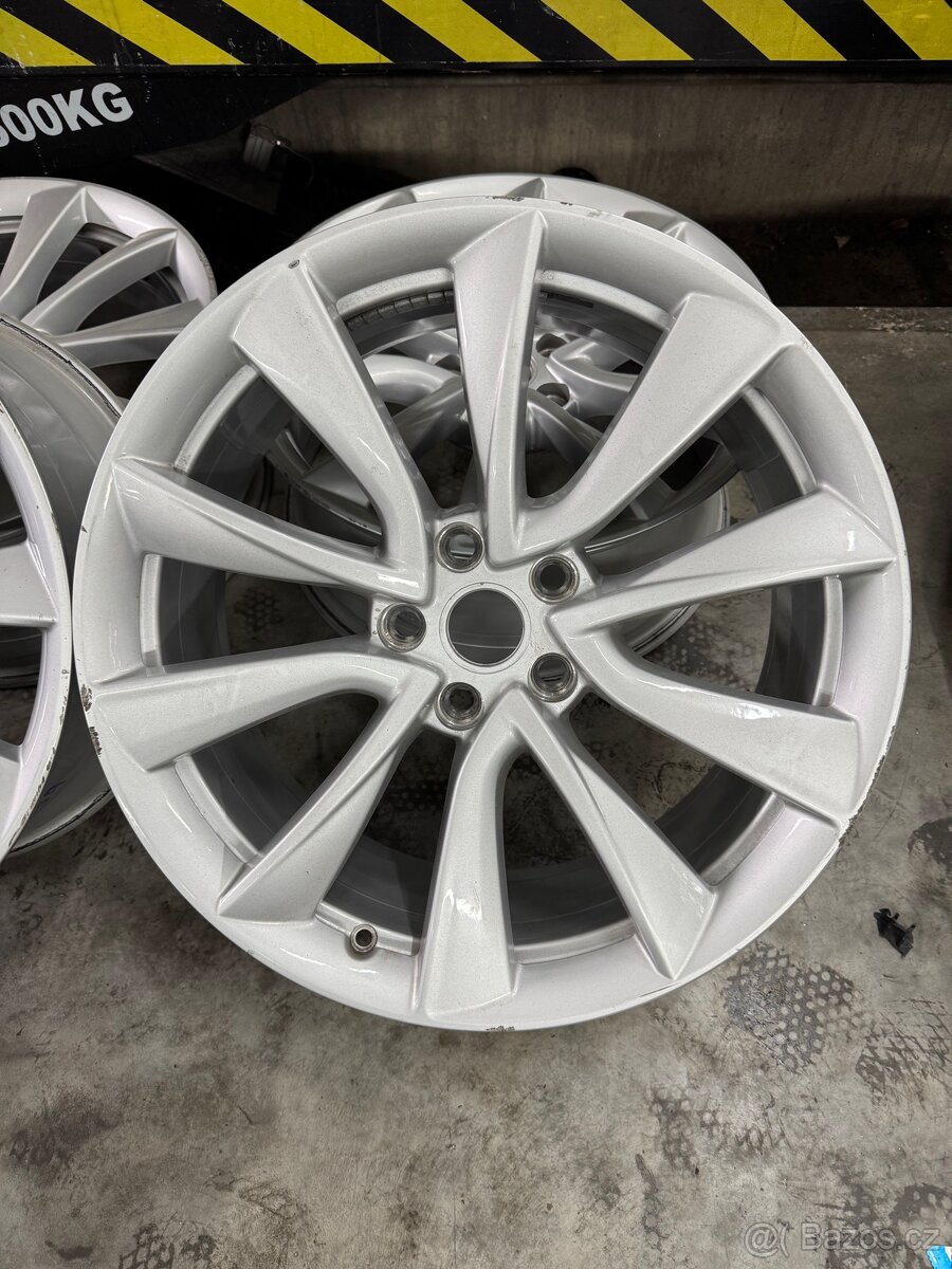 ALU SADA TESLA MODEL 3 R19 - 2