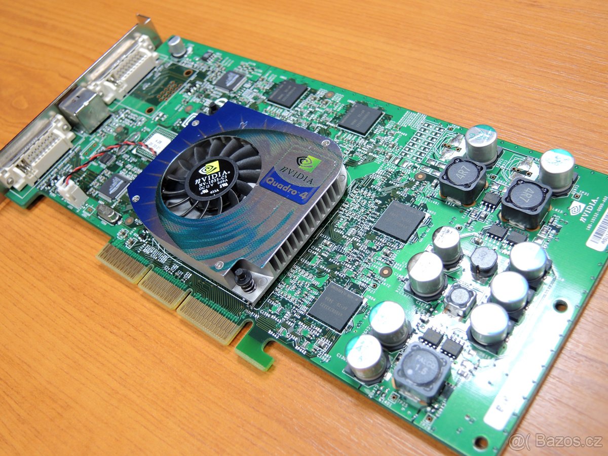 NVIDIA Quadro4 980 XGL AGP 8x 128 MB - 2