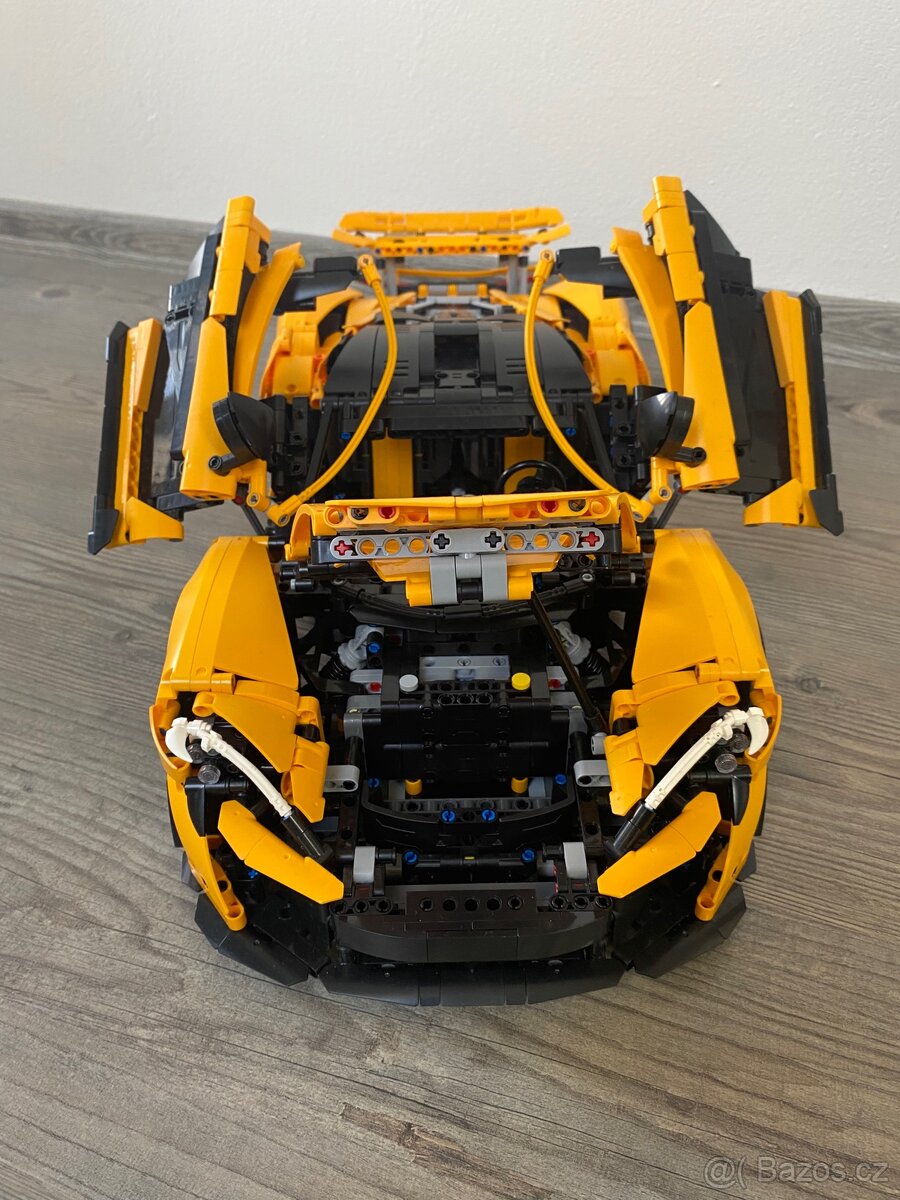 LEGO McLaren P1 - 2