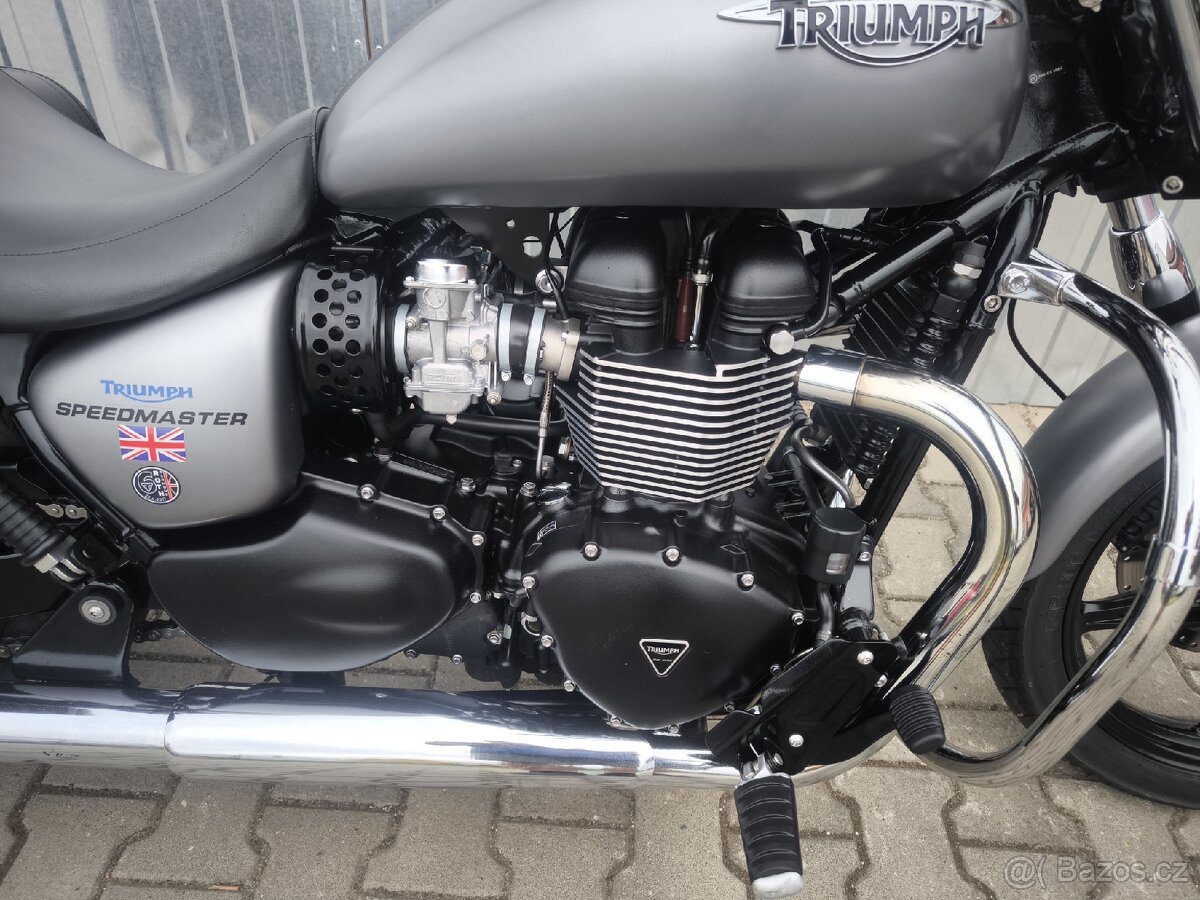 Triumph Speedmaster 900 - 2