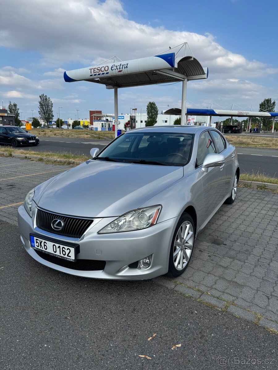 Lexus is220d - 2