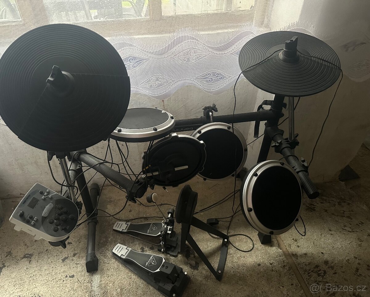 Bicí behringer - 2