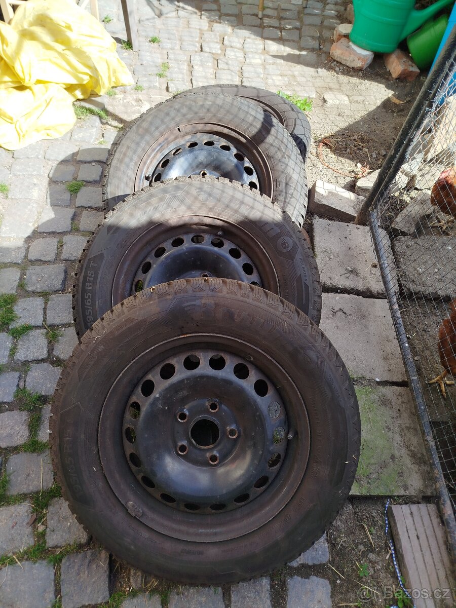 Zimní 15" s disky - 2