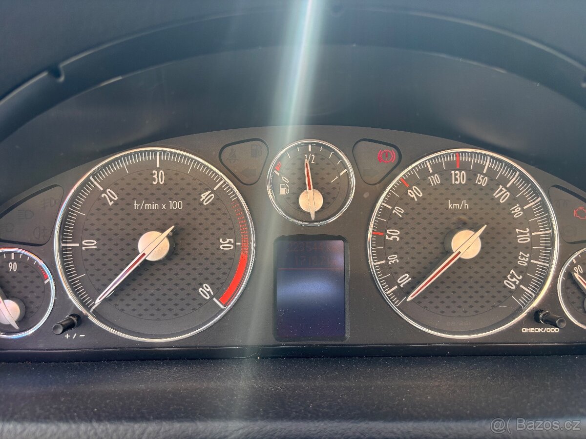 Peugeot 407, Coupe - 2