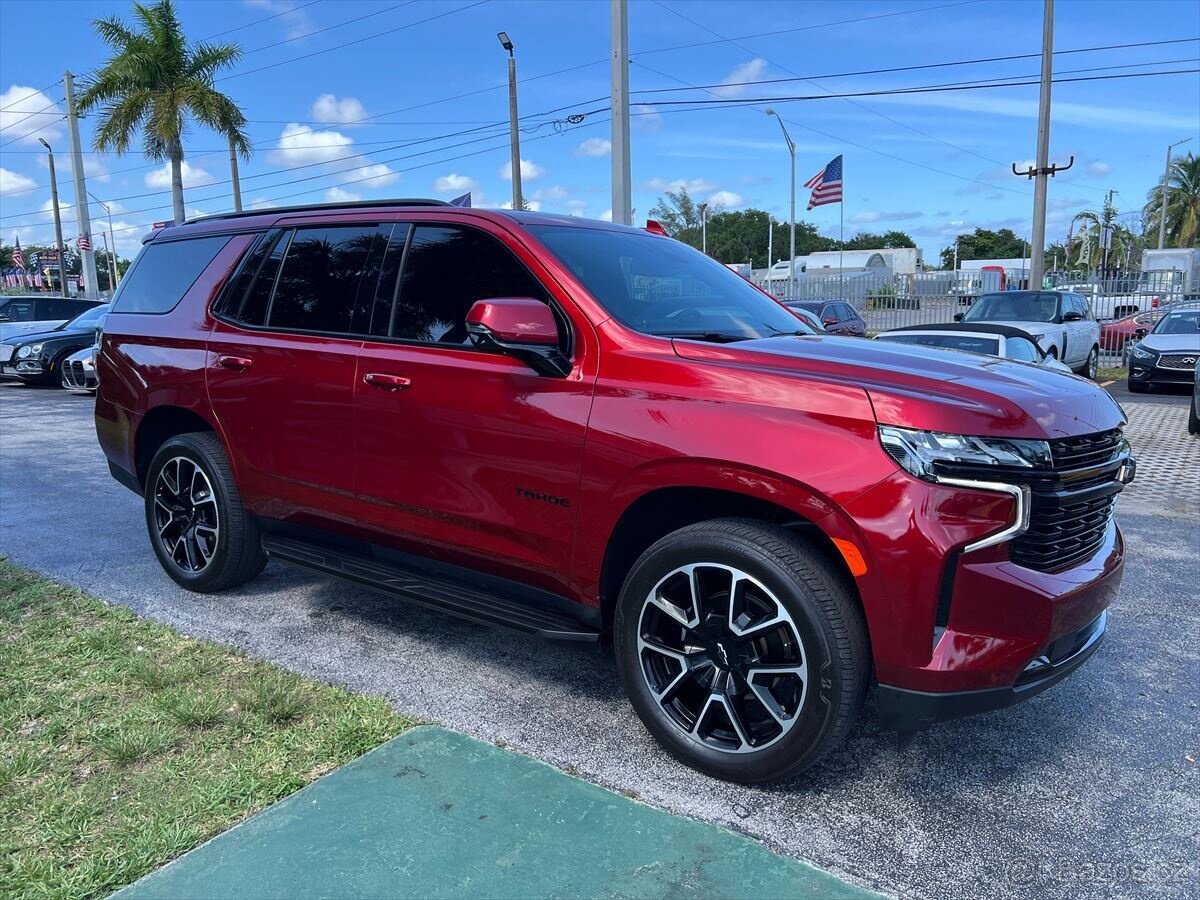 2023 Chevrolet Tahoe RST V8 - 2