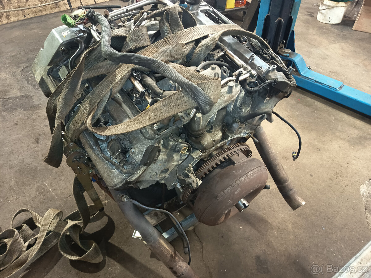 Motor m119 mercedes - 2