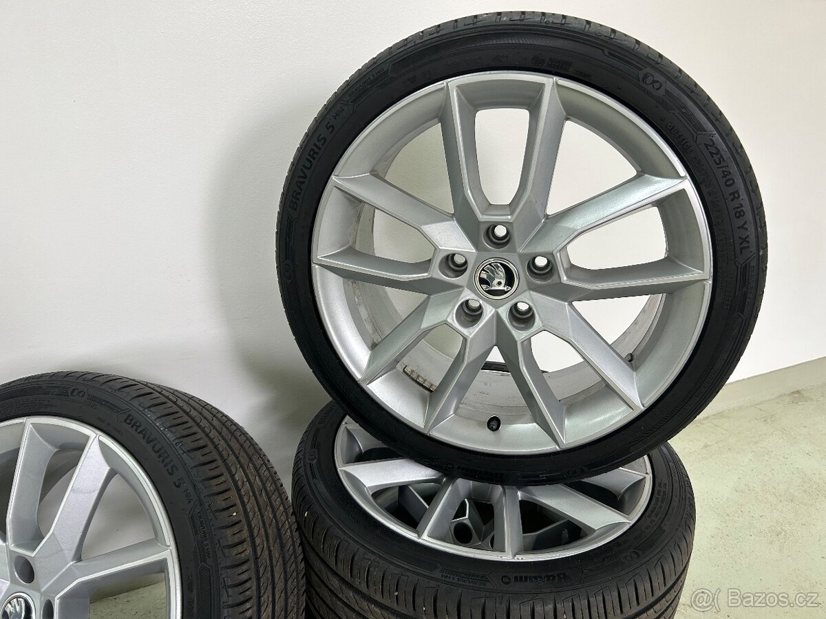 letní original al sada Škoda Octavia III RS Gemini 18” - 2