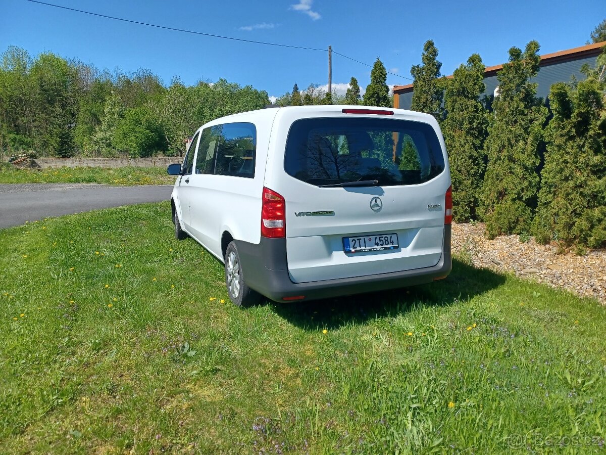 Pronájmu dodávku Mercedes-Benz Vito, 9mist - 2