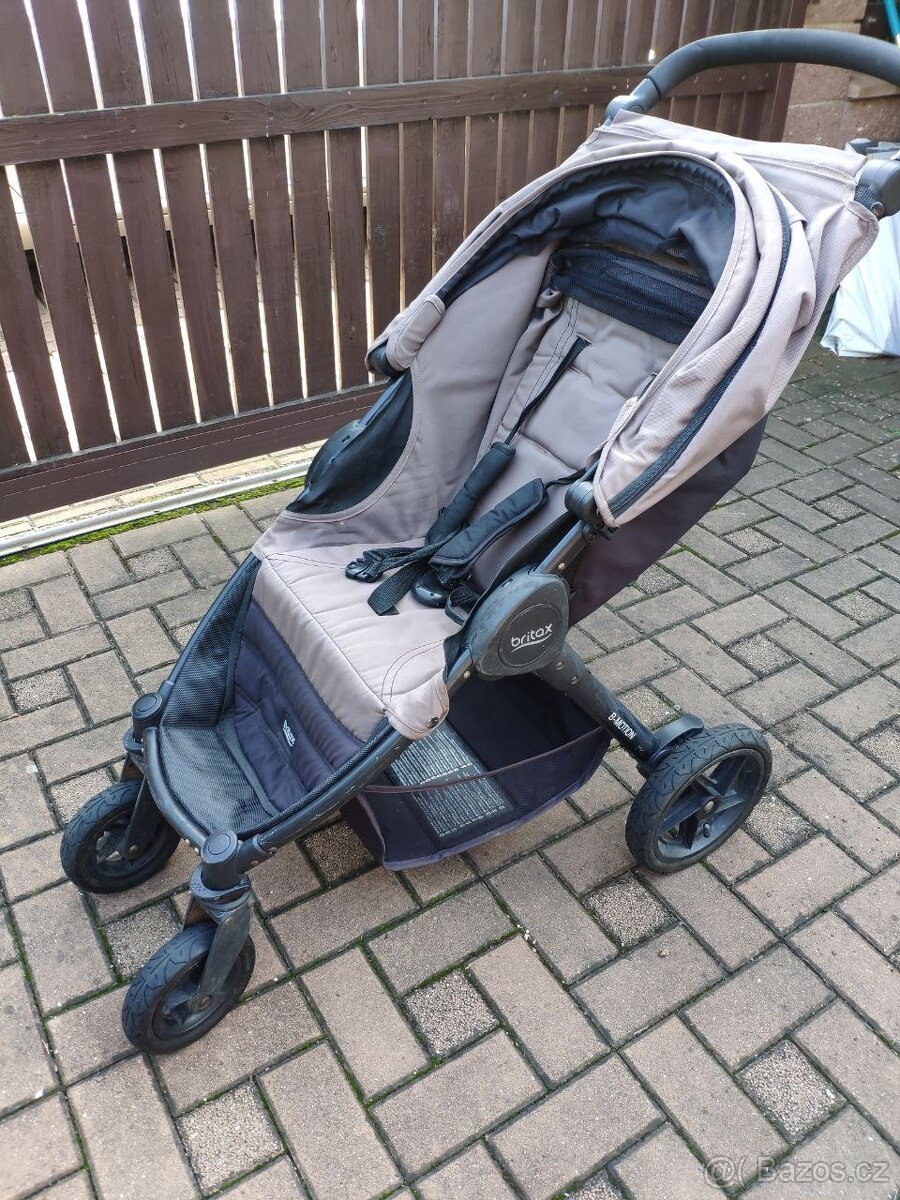 Kočárek Britax B-motion 4 + autosedačka zdarma - 2