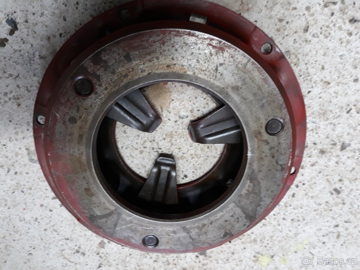 Prítlačný tanier spojky stará Škoda Octavia. - 2