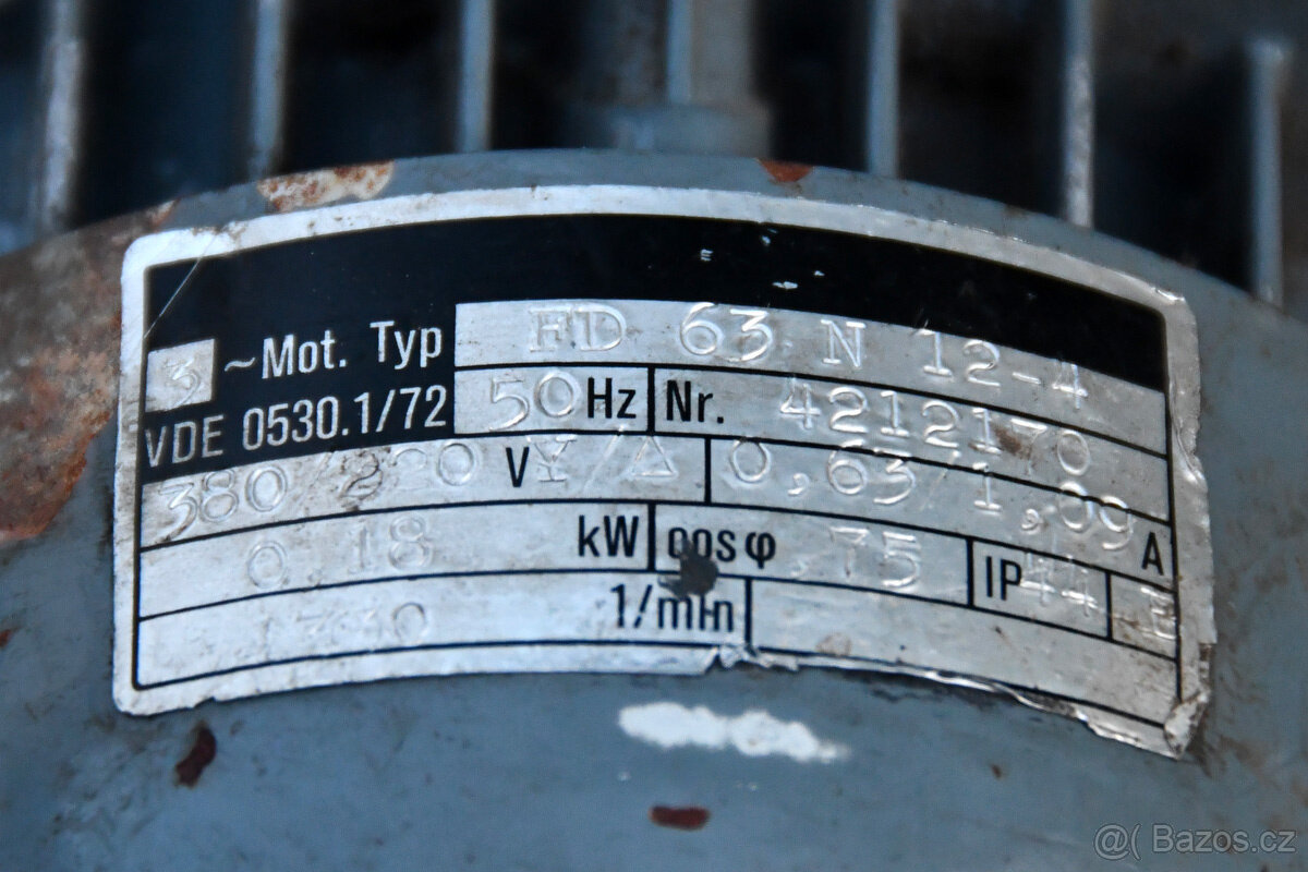 Elektromotor s převodovkou 0,18 kW 1330 otáček - 2