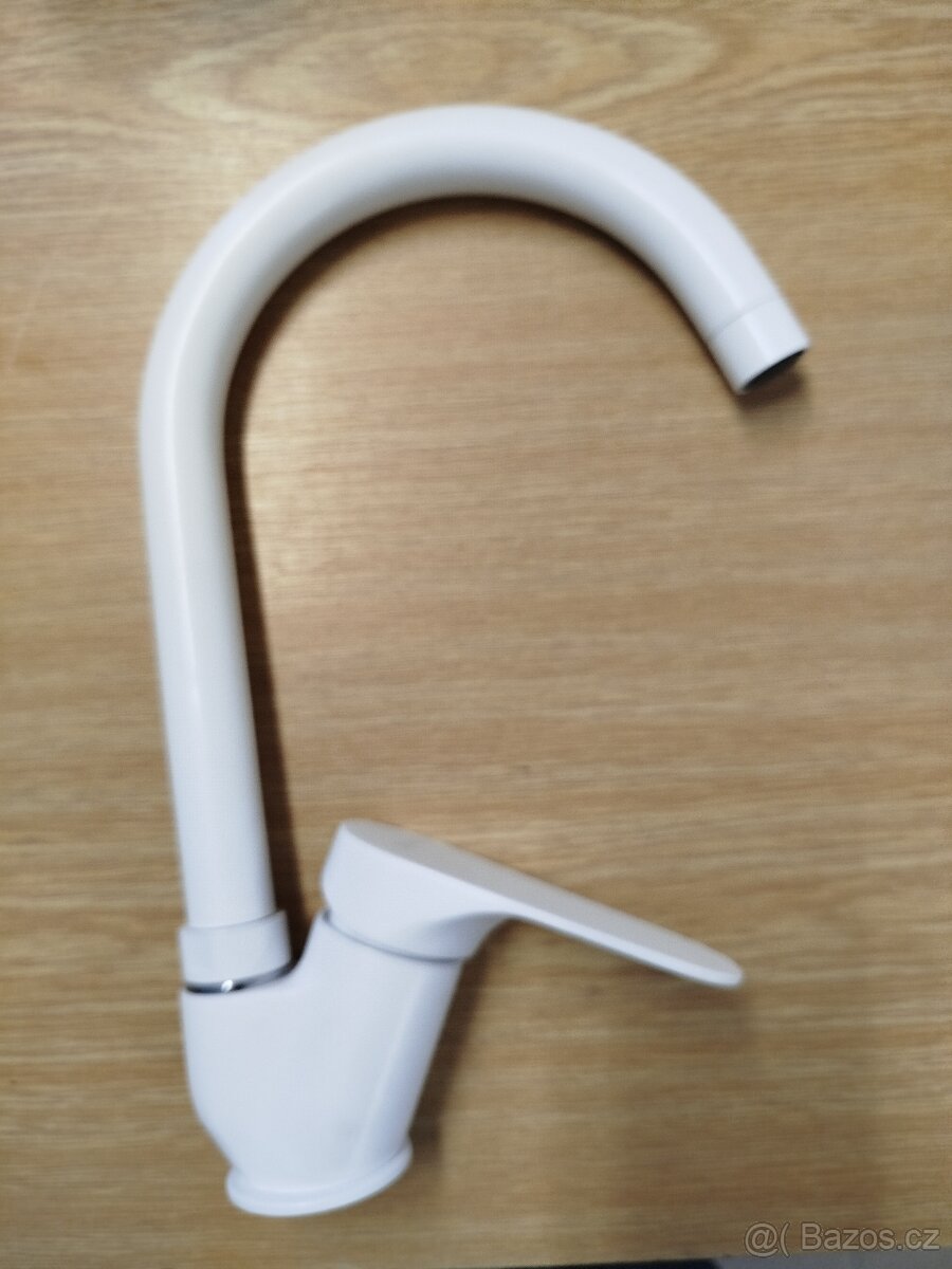 Dřezová baterie Corneli bílá - 2