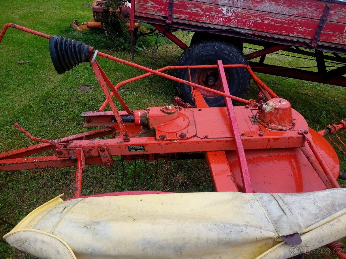 Shrnovac sena Stoll tažený 2,5 m - 2