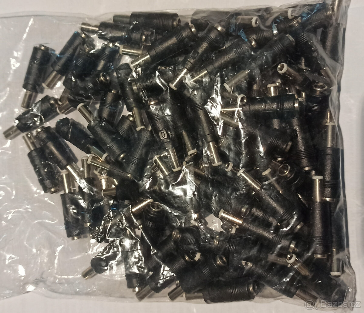 DC redukce ze samice 2,1mm na samec 2,5mm - 2